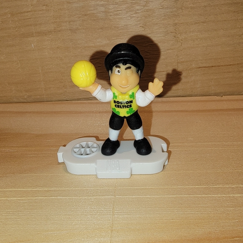 Lucky the Leprechaun Figurine – NBA Kinder Egg Limited Edition – Boston Celtics